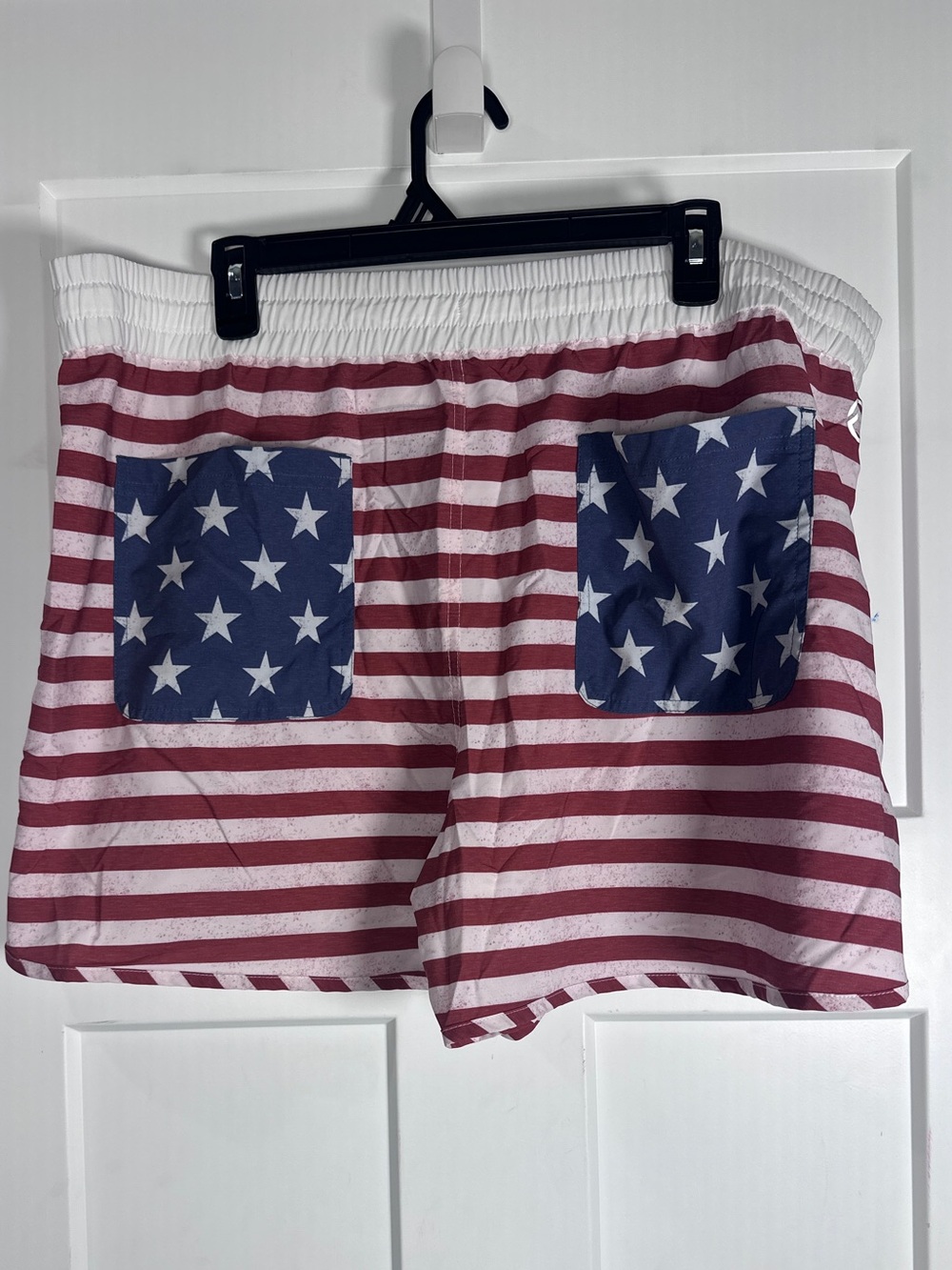 Magellan Outdoors Red White & Blue Patriotic Athletic Classic Fit Fishing Shorts